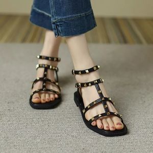 New Women Sandals Size 8